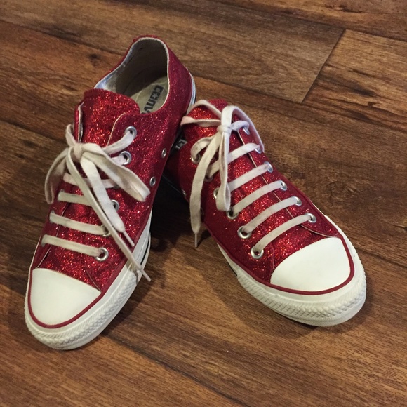 red sparkle converse womens